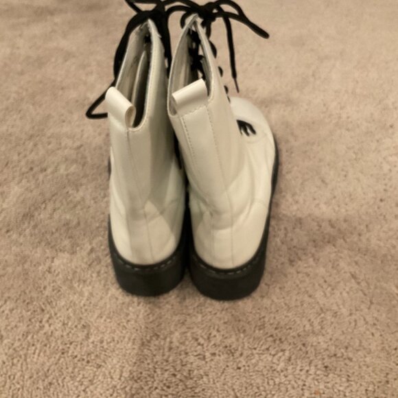 Unilady White Combat Boots Black Soles & Laces Size 9 - Picture 4 of 8